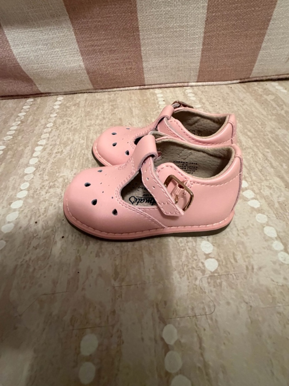 NWT Footmates Harper Leather Walker Shoes